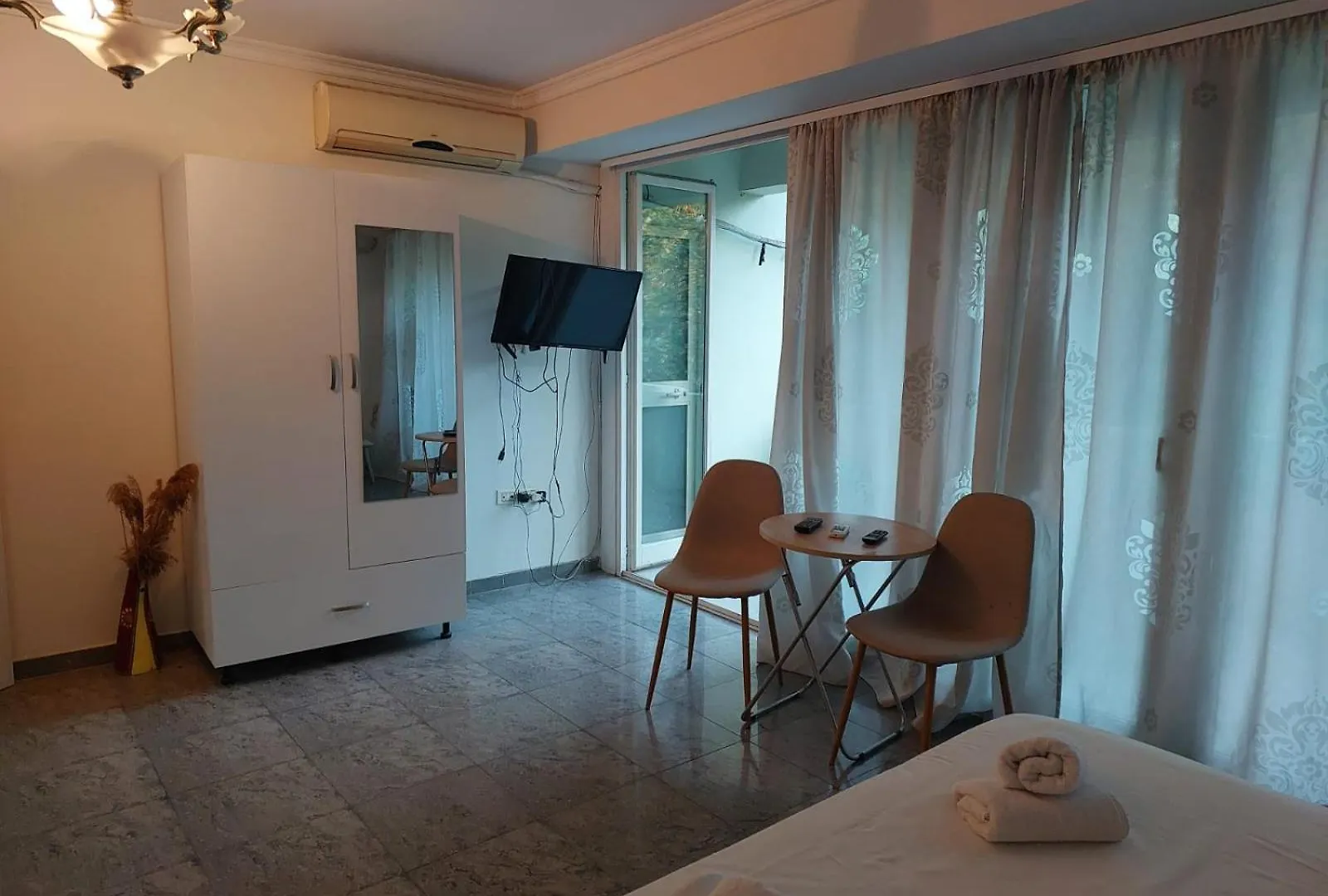 River Tirana Hostel Arnavutluk